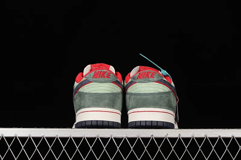 All Categories Nk SB Dunk Series Nk SB Dunk Low Low-top sneakers F version Otomo Katsuhiro x Nk SB Dunk Low "Steamboy OST" Otomo Katsuhiro co-branded SB low-top sports and leisure sneakers LF0039-004